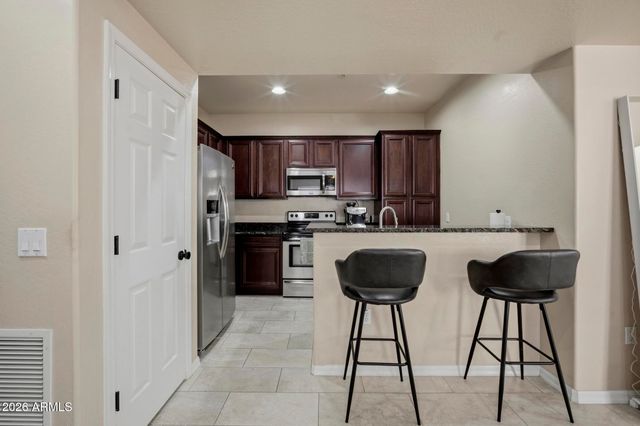 3935 E ROUGH RIDER Road 1112, Phoenix, AZ 85050