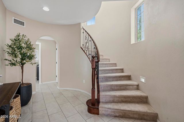 3935 E ROUGH RIDER Road 1112, Phoenix, AZ 85050