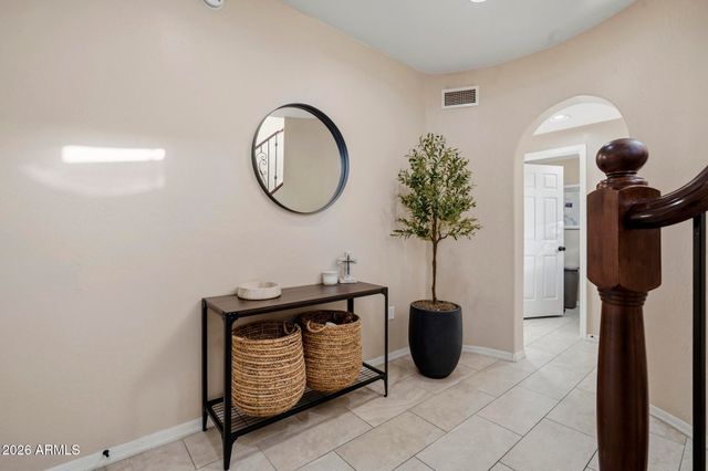 3935 E ROUGH RIDER Road 1112, Phoenix, AZ 85050