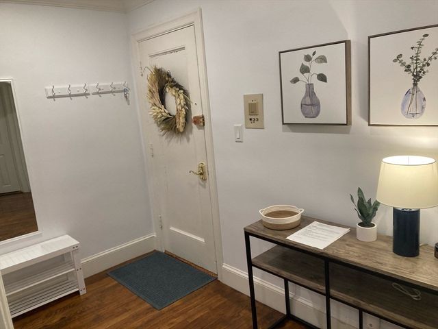 39 Commonwealth Ave 31, Newton, MA 02467