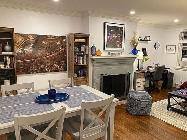 39 Commonwealth Ave 31, Newton, MA 02467