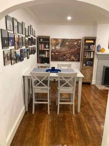 39 Commonwealth Ave 31, Newton, MA 02467