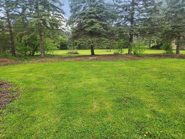 14220 Ranch ROAD, Brookfield, WI 53005