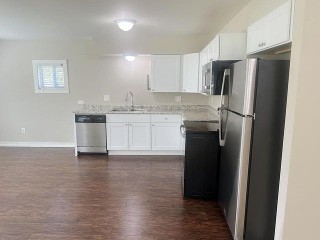 14220 Ranch ROAD, Brookfield, WI 53005