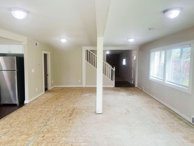 14220 Ranch ROAD, Brookfield, WI 53005