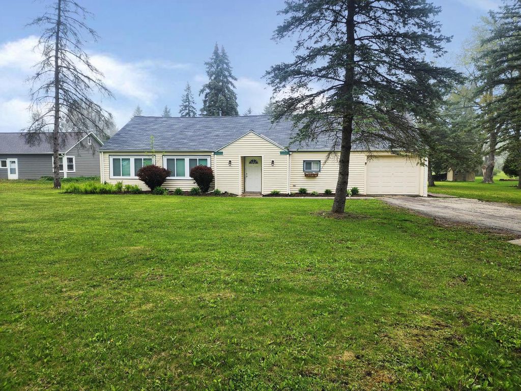 14220 Ranch ROAD, Brookfield, WI 53005