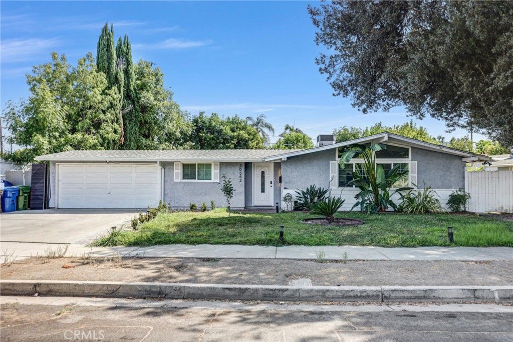20562 Skouras, Winnetka, CA 91306 — exterior