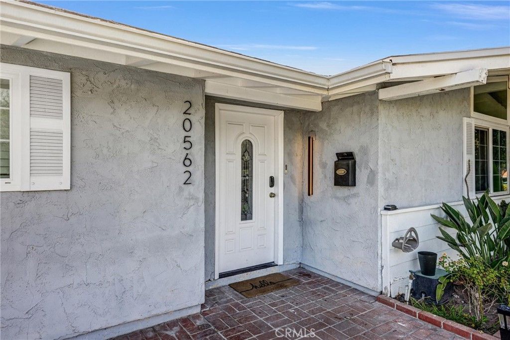 20562 Skouras, Winnetka, CA 91306 — photo 2