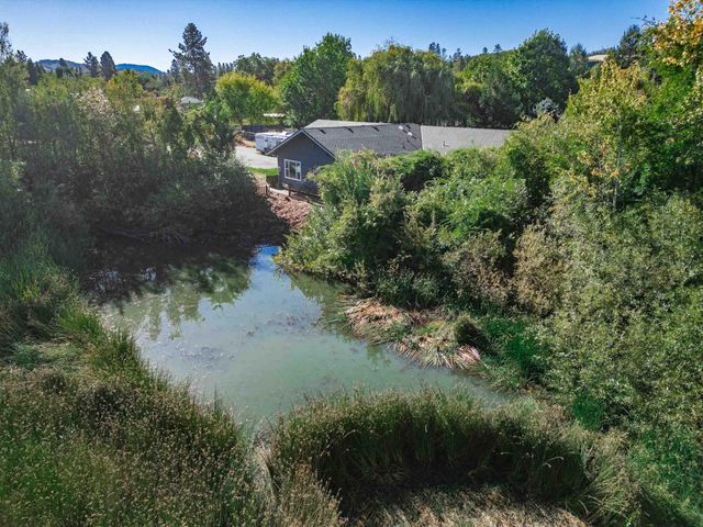 1873 Dellwood Drive, Grants Pass, OR 97526
