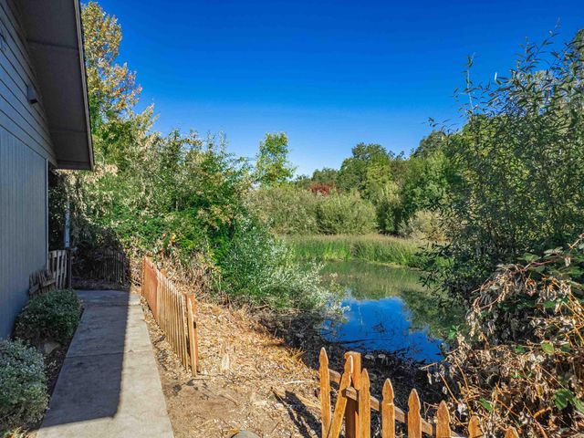 1873 Dellwood Drive, Grants Pass, OR 97526