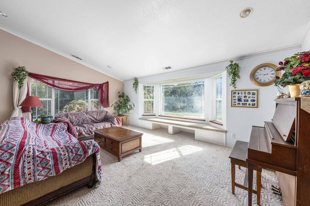 1873 Dellwood Drive, Grants Pass, OR 97526