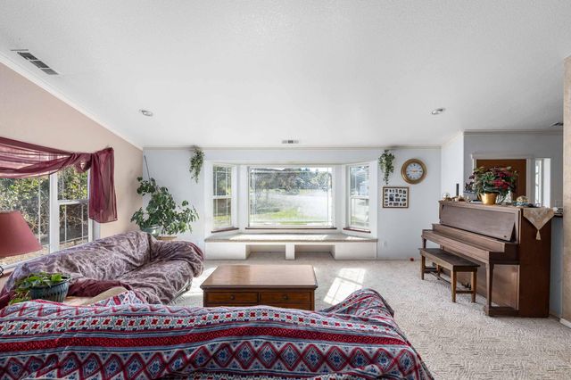 1873 Dellwood Drive, Grants Pass, OR 97526
