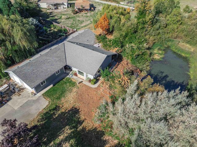 1873 Dellwood Drive, Grants Pass, OR 97526