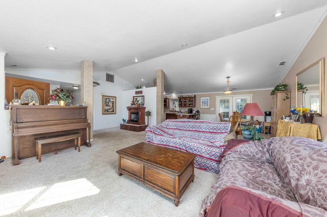 1873 Dellwood Drive, Grants Pass, OR 97526