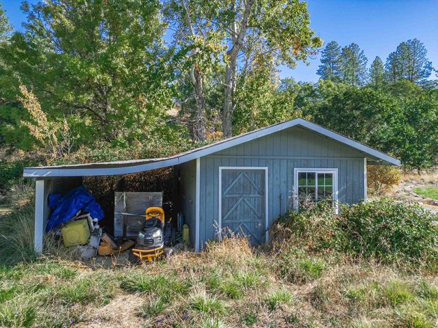 1873 Dellwood Drive, Grants Pass, OR 97526