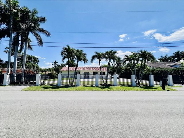 165 SW 130th Ave, Miami, FL 33184