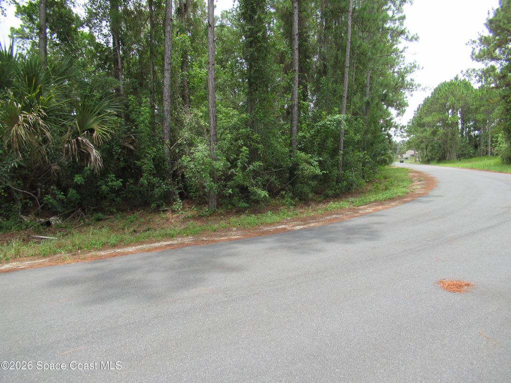 427 Four Winds Street SW, Palm Bay, FL 32908