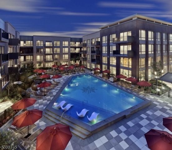 4 Sadie Cir 4103, Union Twp., NJ 07083