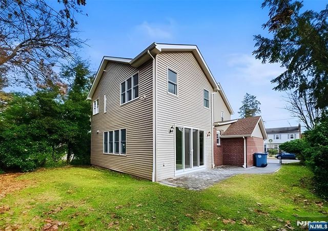 3 Cameron Road, Tenafly, NJ 07670