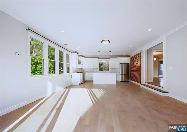 3 Cameron Road, Tenafly, NJ 07670