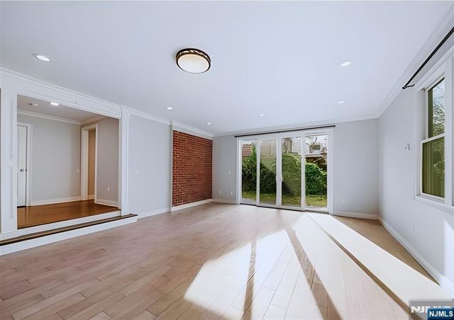 3 Cameron Road, Tenafly, NJ 07670