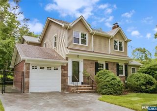 3 Cameron Road, Tenafly, NJ 07670