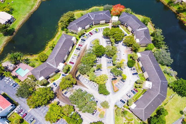 9044 NW 28th Dr 3-306, Coral Springs, FL 33065