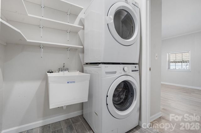 242 White Street NW, Concord, NC 28027