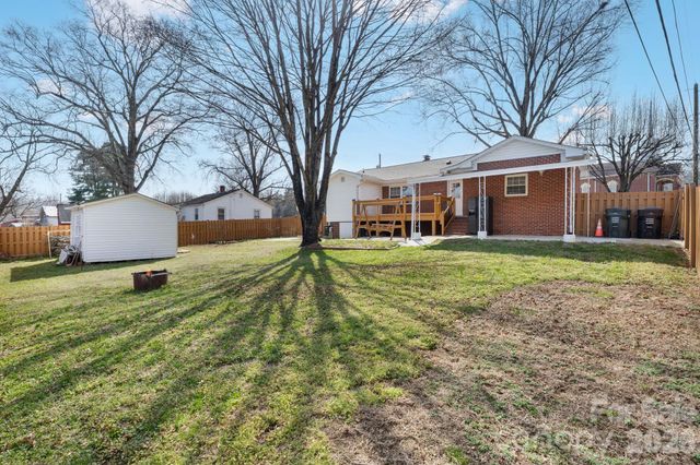 242 White Street NW, Concord, NC 28027