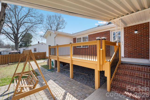 242 White Street NW, Concord, NC 28027