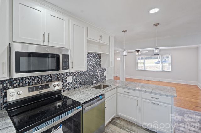 242 White Street NW, Concord, NC 28027