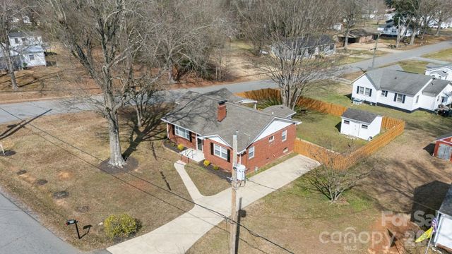 242 White Street NW, Concord, NC 28027
