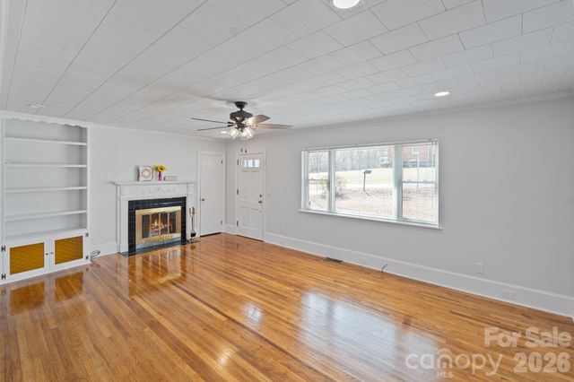 242 White Street NW, Concord, NC 28027