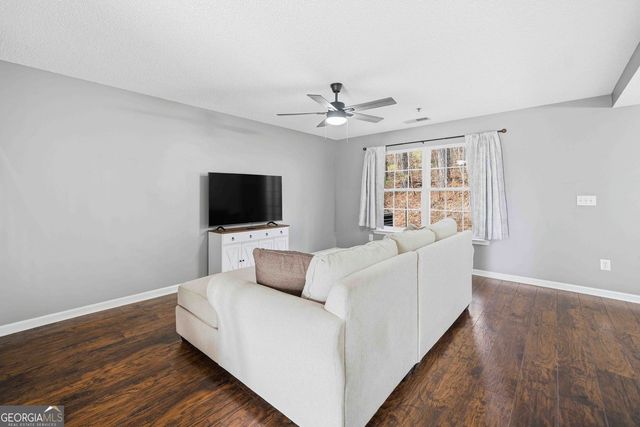 330 Cottonwood Creek Circle, Canton, GA 30114