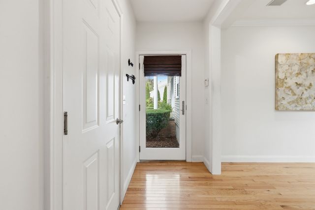 14 Dunvegan Dr, Merrimac, MA 01860
