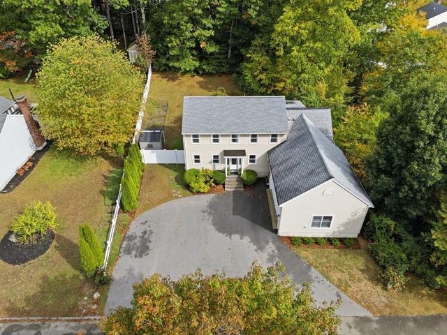 14 Dunvegan Dr, Merrimac, MA 01860