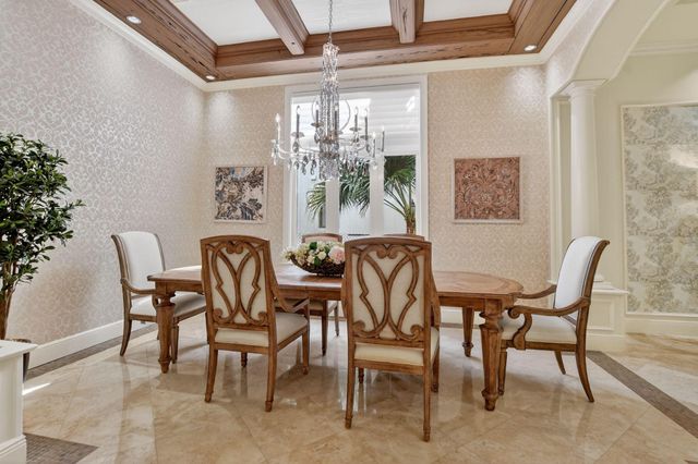 33 SE Olive Way, Boca Raton, FL 33432