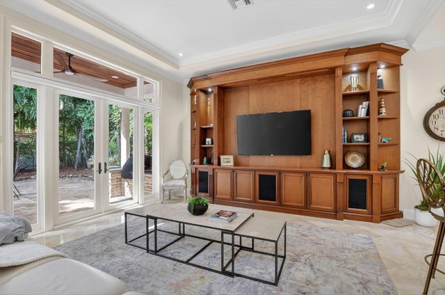 33 SE Olive Way, Boca Raton, FL 33432