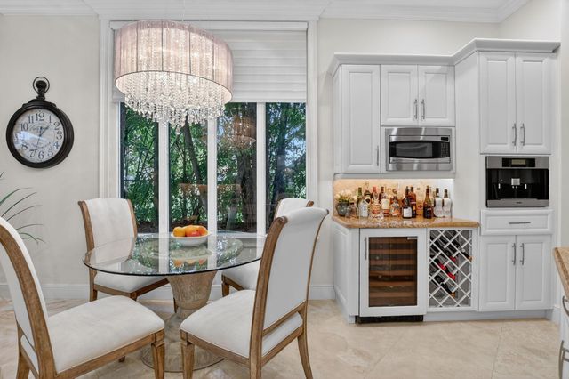 33 SE Olive Way, Boca Raton, FL 33432