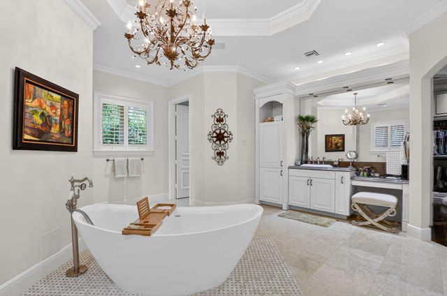 33 SE Olive Way, Boca Raton, FL 33432