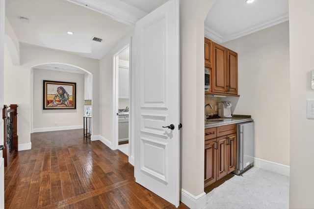 33 SE Olive Way, Boca Raton, FL 33432