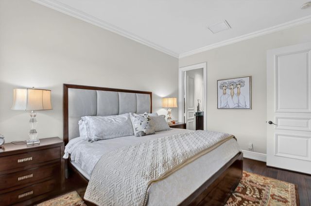 33 SE Olive Way, Boca Raton, FL 33432