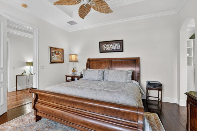 33 SE Olive Way, Boca Raton, FL 33432