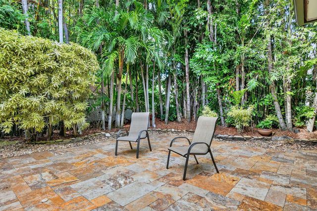 33 SE Olive Way, Boca Raton, FL 33432