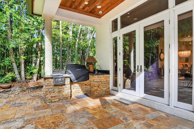 33 SE Olive Way, Boca Raton, FL 33432