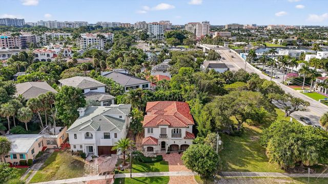 33 SE Olive Way, Boca Raton, FL 33432