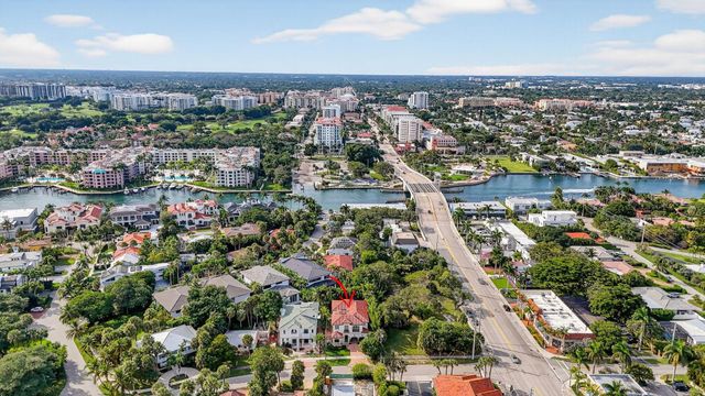33 SE Olive Way, Boca Raton, FL 33432