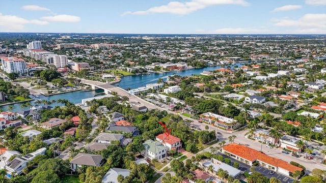 33 SE Olive Way, Boca Raton, FL 33432