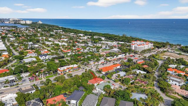 33 SE Olive Way, Boca Raton, FL 33432