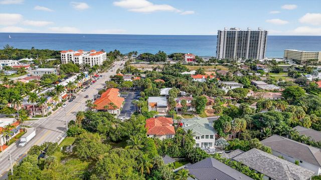 33 SE Olive Way, Boca Raton, FL 33432